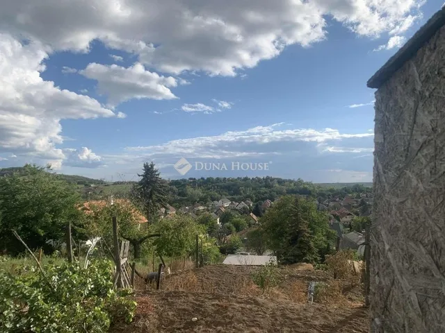 Eladó telek Mogyoród 776 nm