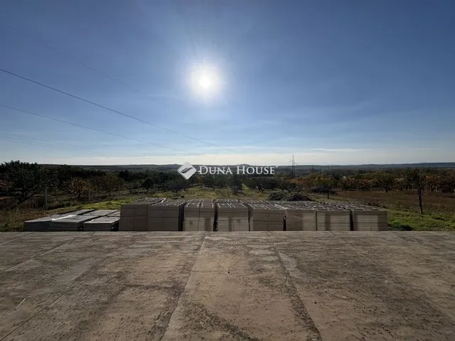 Eladó ház Szada 134 nm
