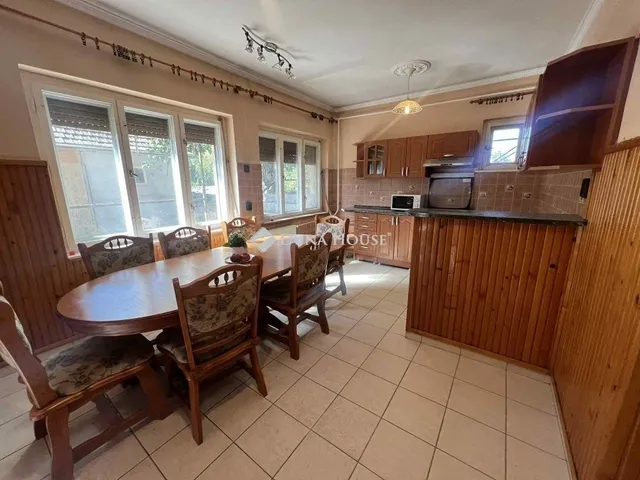 Eladó ház Nagykáta 135 nm