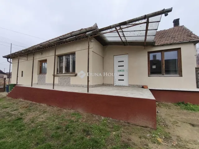 Eladó ház Tóalmás 120 nm