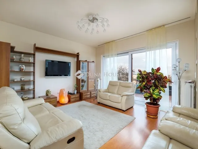 Eladó ház Budapest III. kerület 247 nm