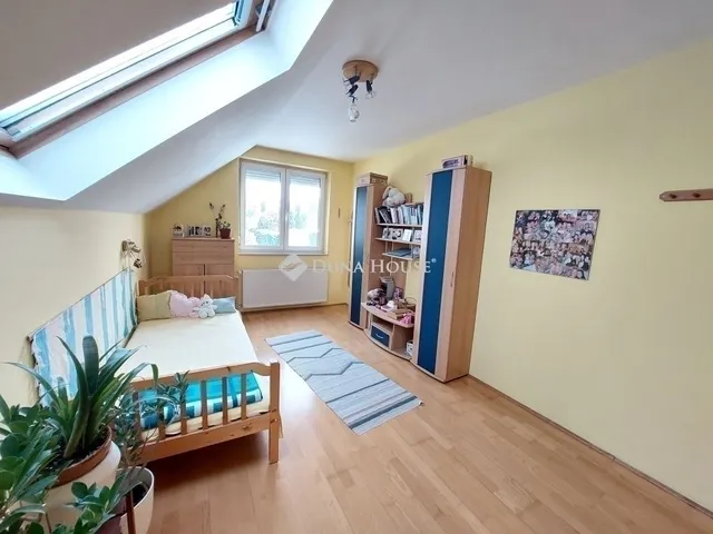 Eladó ház Budapest III. kerület, Csillaghegy 180 nm