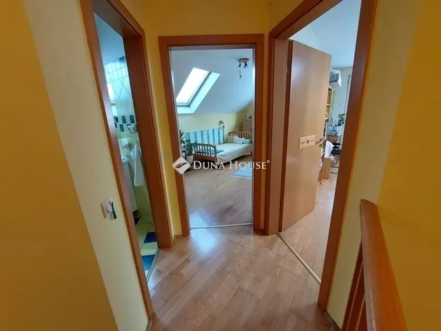 Eladó ház Budapest III. kerület, Csillaghegy 180 nm