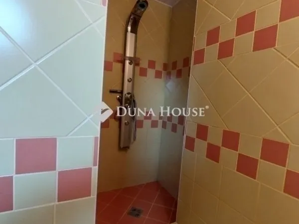 Eladó ház Budapest III. kerület, Csillaghegy 180 nm