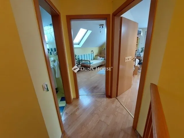 Eladó ház Budapest III. kerület, Csillaghegy 180 nm