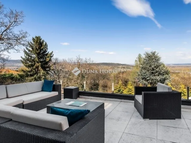 Eladó lakás Budapest III. kerület, Testvérhegy 237 nm