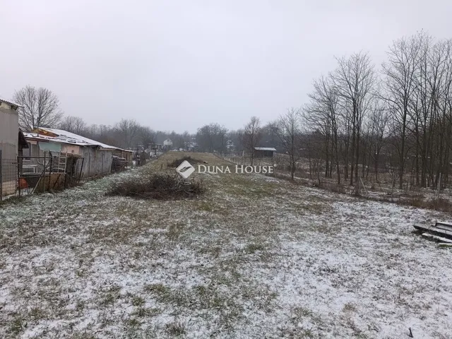 Eladó telek Gödöllő 1877 nm