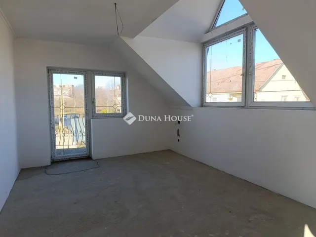 Eladó ház Gyöngyös 207 nm