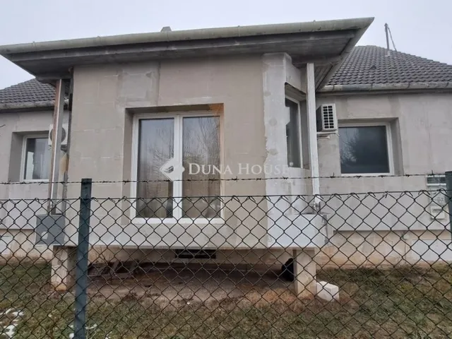 Eladó ház Tápiószecső 118 nm