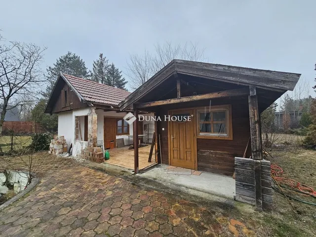 Eladó üdülő és hétvégi ház Szigetmonostor 25 nm