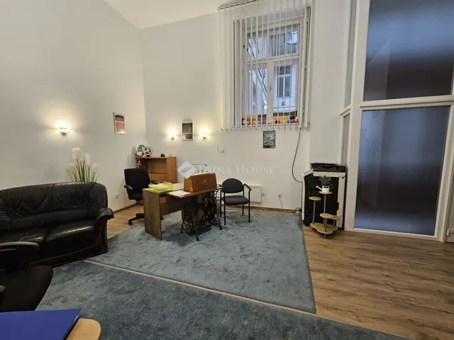 Kiadó kereskedelmi és ipari ingatlan Budapest V. kerület 52 nm