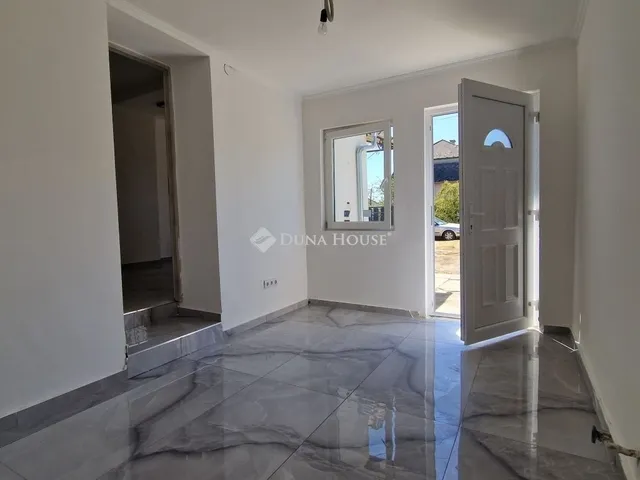 Eladó ház Zsámbok 67 nm