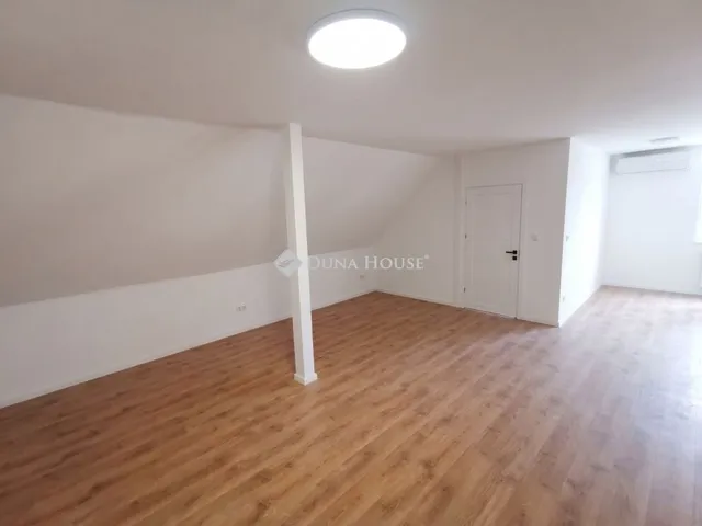 Eladó lakás Budapest IV. kerület, Újpest 100 nm