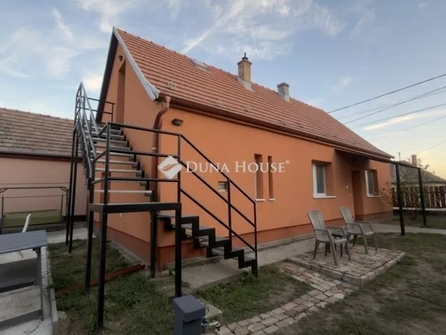 Eladó ház Erdőkertes 104 nm