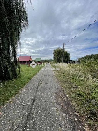 Eladó telek Abádszalók 561 nm