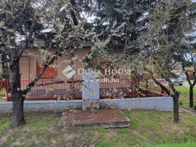 Eladó ház Tiszasas 120 nm