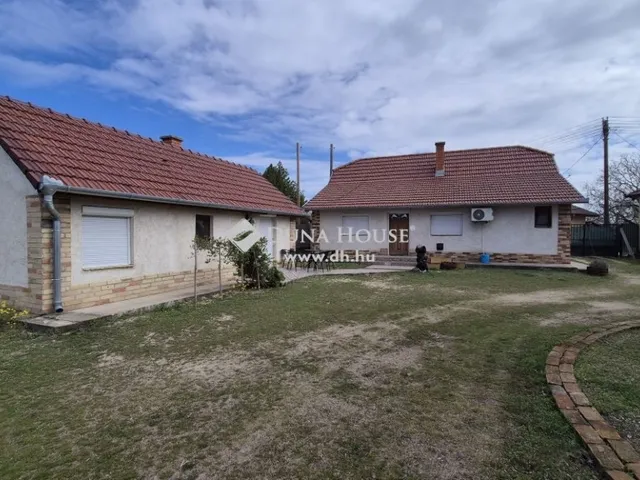 Eladó ház Jakabszállás 80 nm
