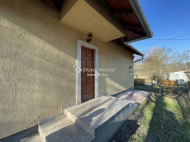 Eladó ház Tiszakürt 39 nm
