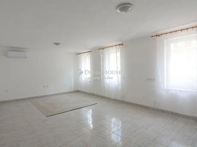 Eladó ház Kecskemét 174 nm