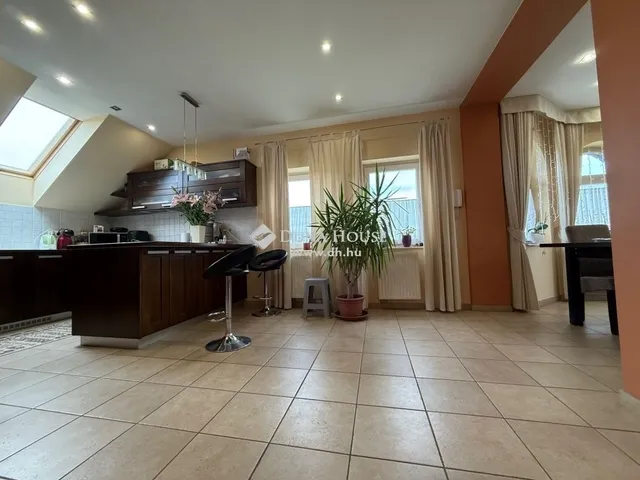 Eladó ház Lajosmizse 249 nm