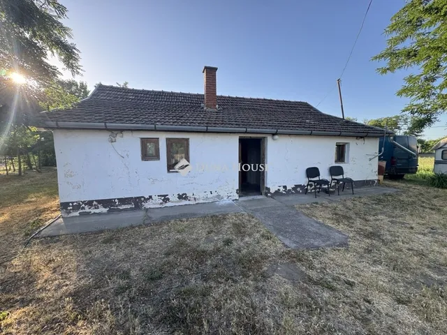 Eladó mezőgazdasági ingatlan Ballószög 58 nm
