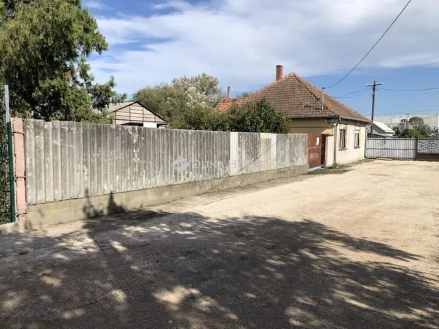 Eladó ház Kecskemét 120 nm