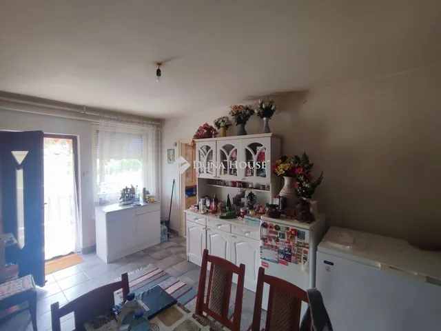 Eladó ház Tiszaug 108 nm