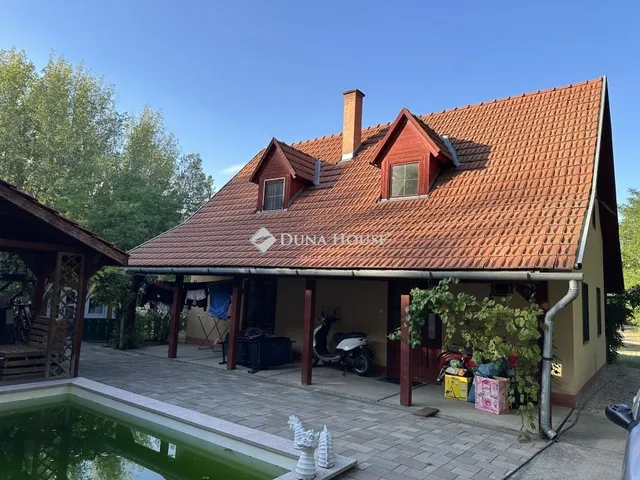 Eladó mezőgazdasági ingatlan Nagykőrös 90 nm