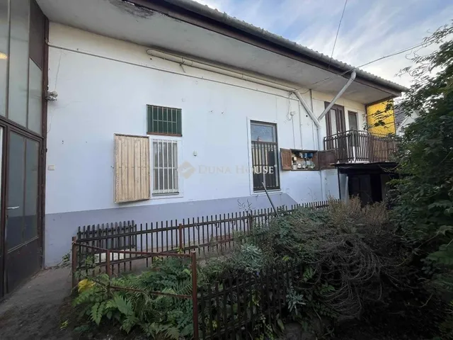 Eladó ház Kecskemét 230 nm