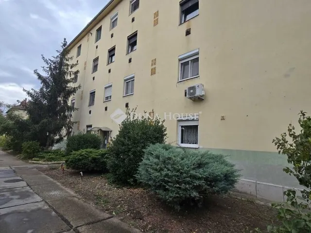 Eladó lakás Kecskemét 69 nm