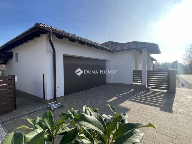 Eladó ház Kecskemét 130 nm