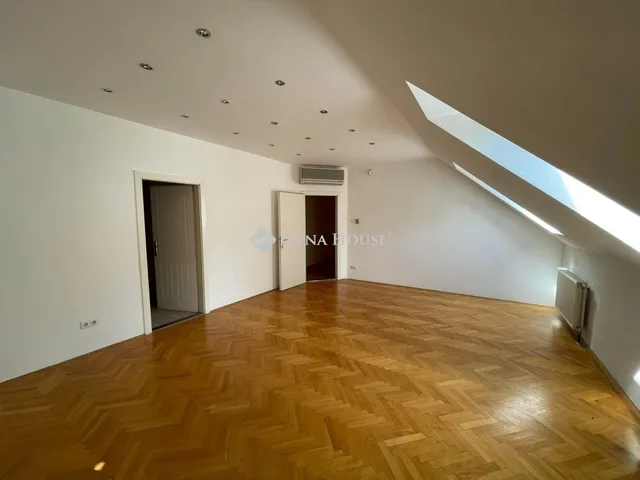 Eladó ház Kecskemét 397 nm