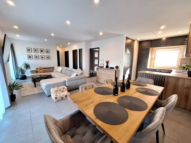 Eladó ház Kecskemét 72 nm