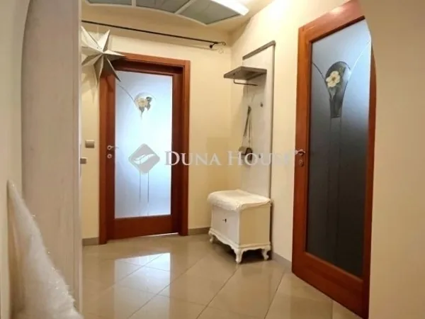 Eladó ház Jakabszállás 180 nm