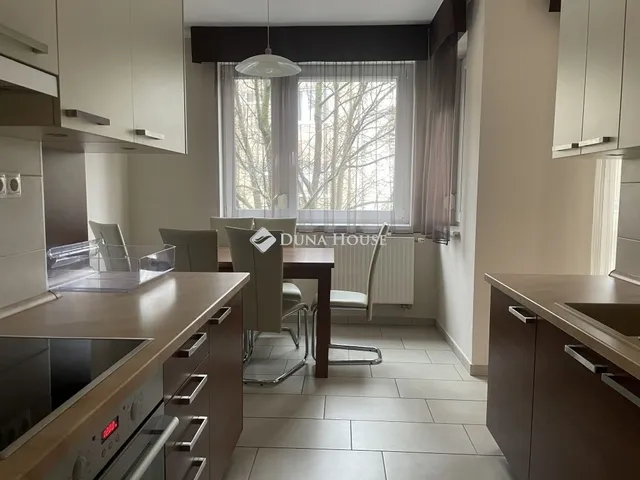 Eladó lakás Kecskemét, Domb lakópark 77 nm