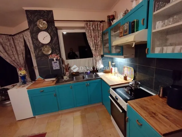 Eladó ház Szeged 254 nm