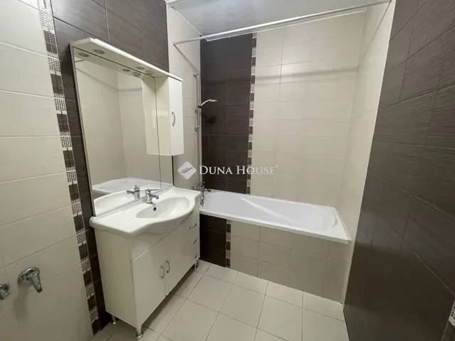 Eladó lakás Kecskemét 73 nm