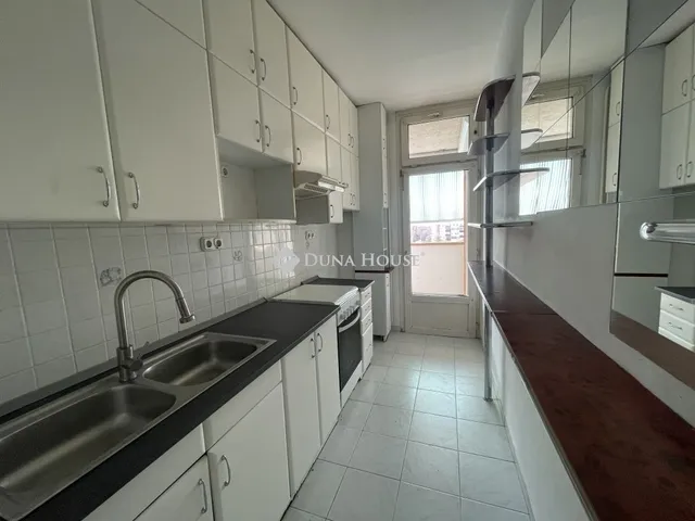 Eladó lakás Kecskemét 73 nm