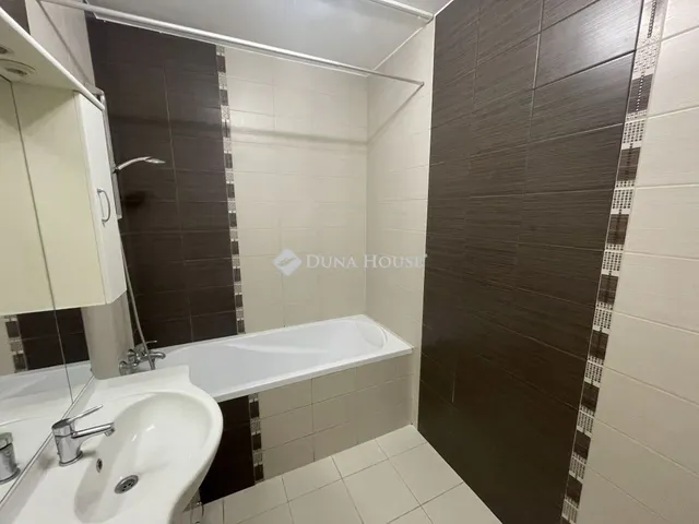 Eladó lakás Kecskemét 73 nm