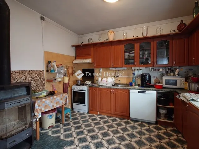 Eladó ház Cserkeszőlő 140 nm