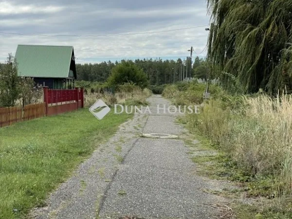 Eladó telek Abádszalók 561 nm