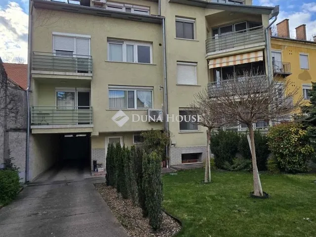 Eladó lakás Kecskemét 80 nm