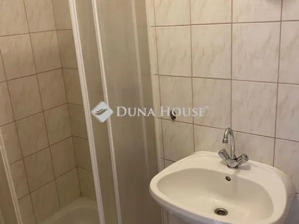 Kiadó kereskedelmi és ipari ingatlan Kecskemét 19 nm