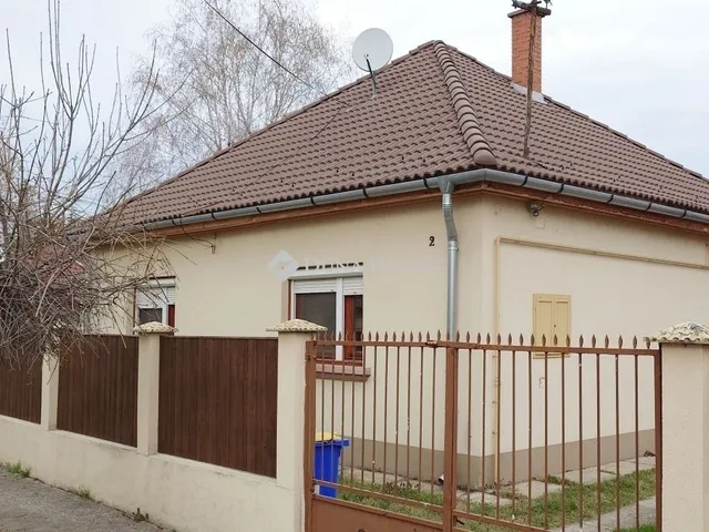 Eladó ház Kecskemét 83 nm