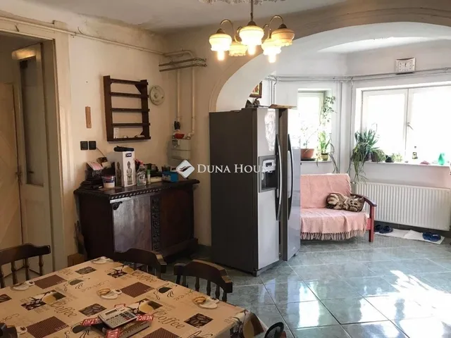 Eladó ház Kecskemét 230 nm