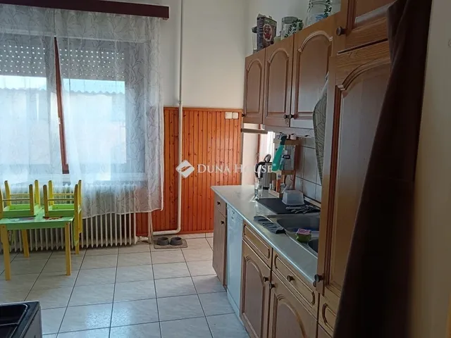 Eladó ház Cegléd 200 nm