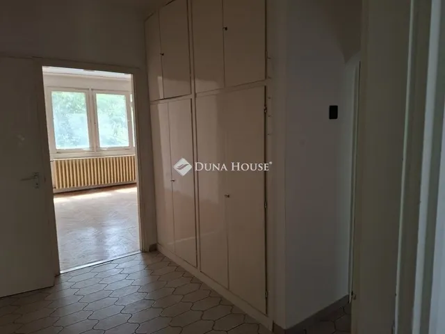 Eladó lakás Kecskemét 84 nm
