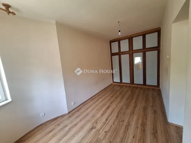 Eladó lakás Kecskemét 100 nm