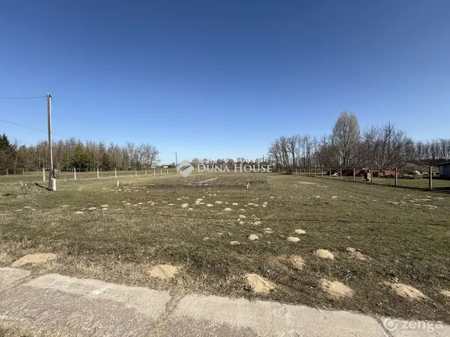 Eladó telek Kecskemét 3261 nm