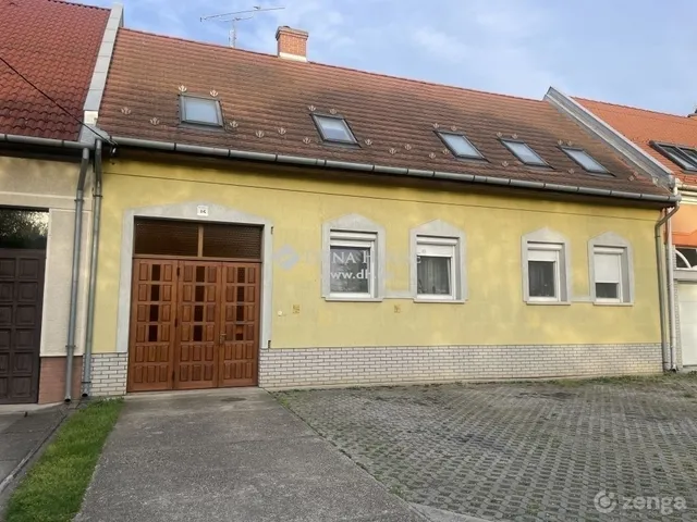 Eladó ház Kecskemét 170 nm